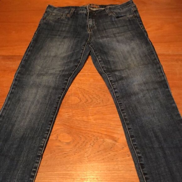 Kut from the Kloth jeans Size 6 medium wash with fading and whiskering raw hem - Picture 1 of 14